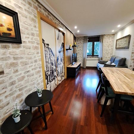 Apartamento Con Terraza Al Puente Romano Cangas de Onis Bagian luar foto