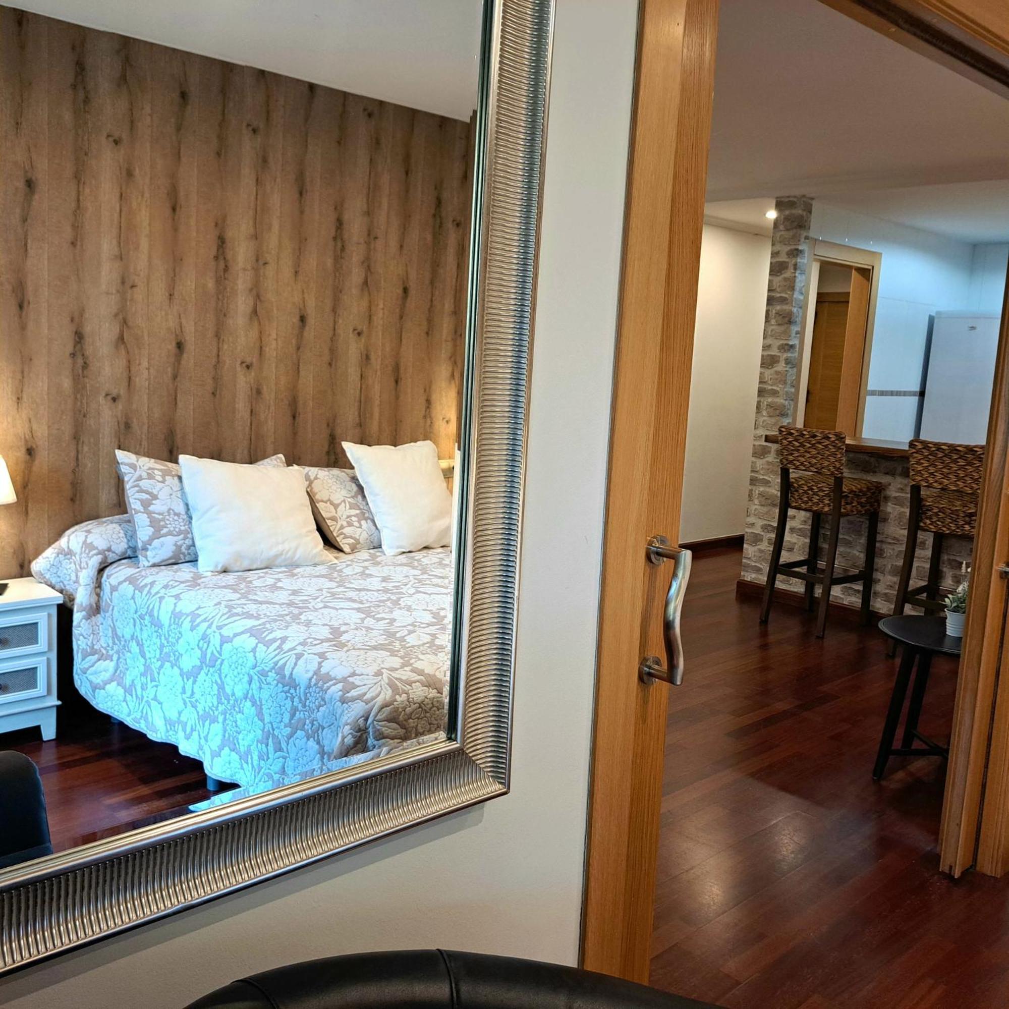Apartamento Con Terraza Al Puente Romano Cangas de Onis Bagian luar foto